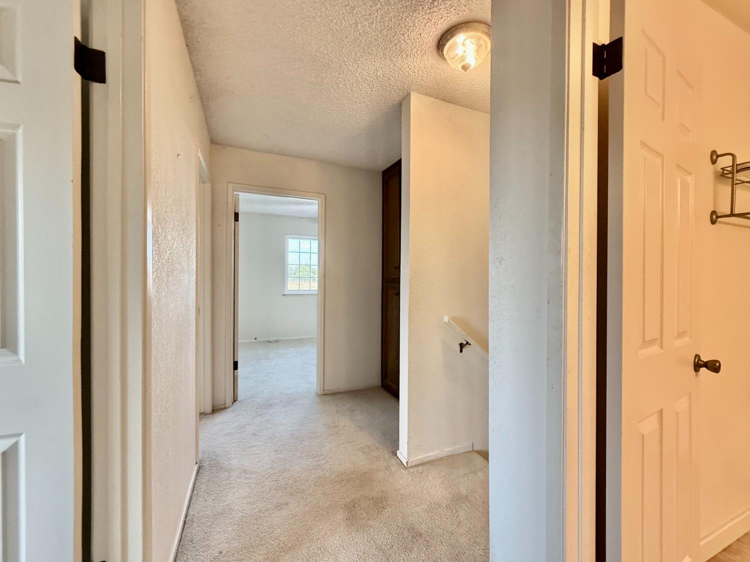1583 Celeste Ave, Clovis, CA 93611