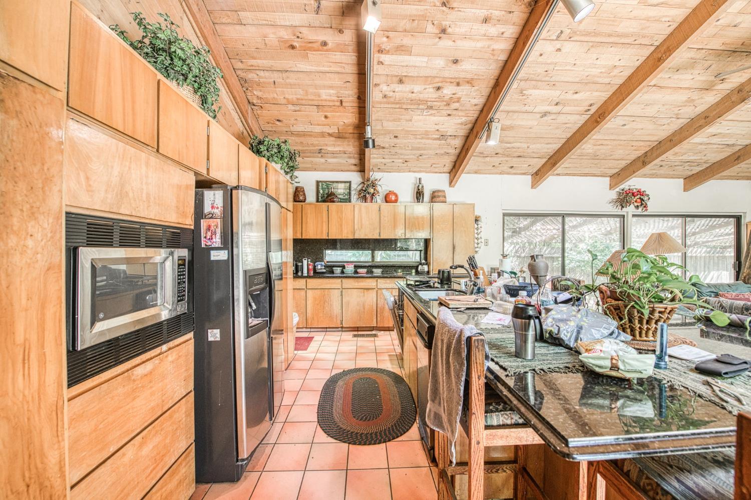 45 Wilderness Dr, Sanger, CA 93657