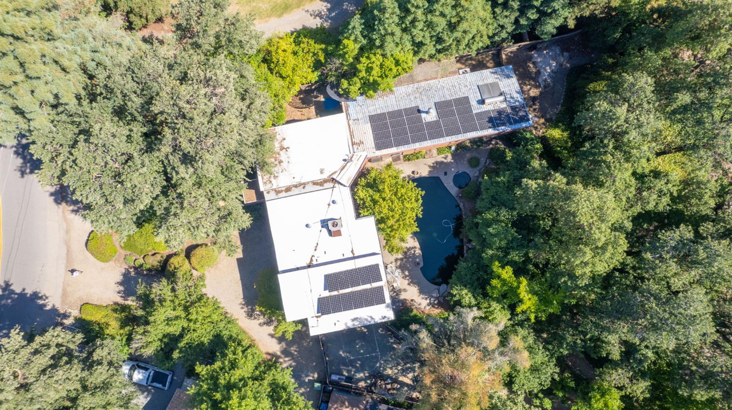 45 Wilderness Dr, Sanger, CA 93657