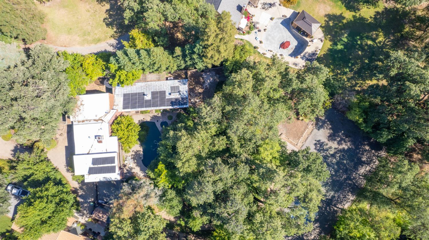 45 Wilderness Dr, Sanger, CA 93657