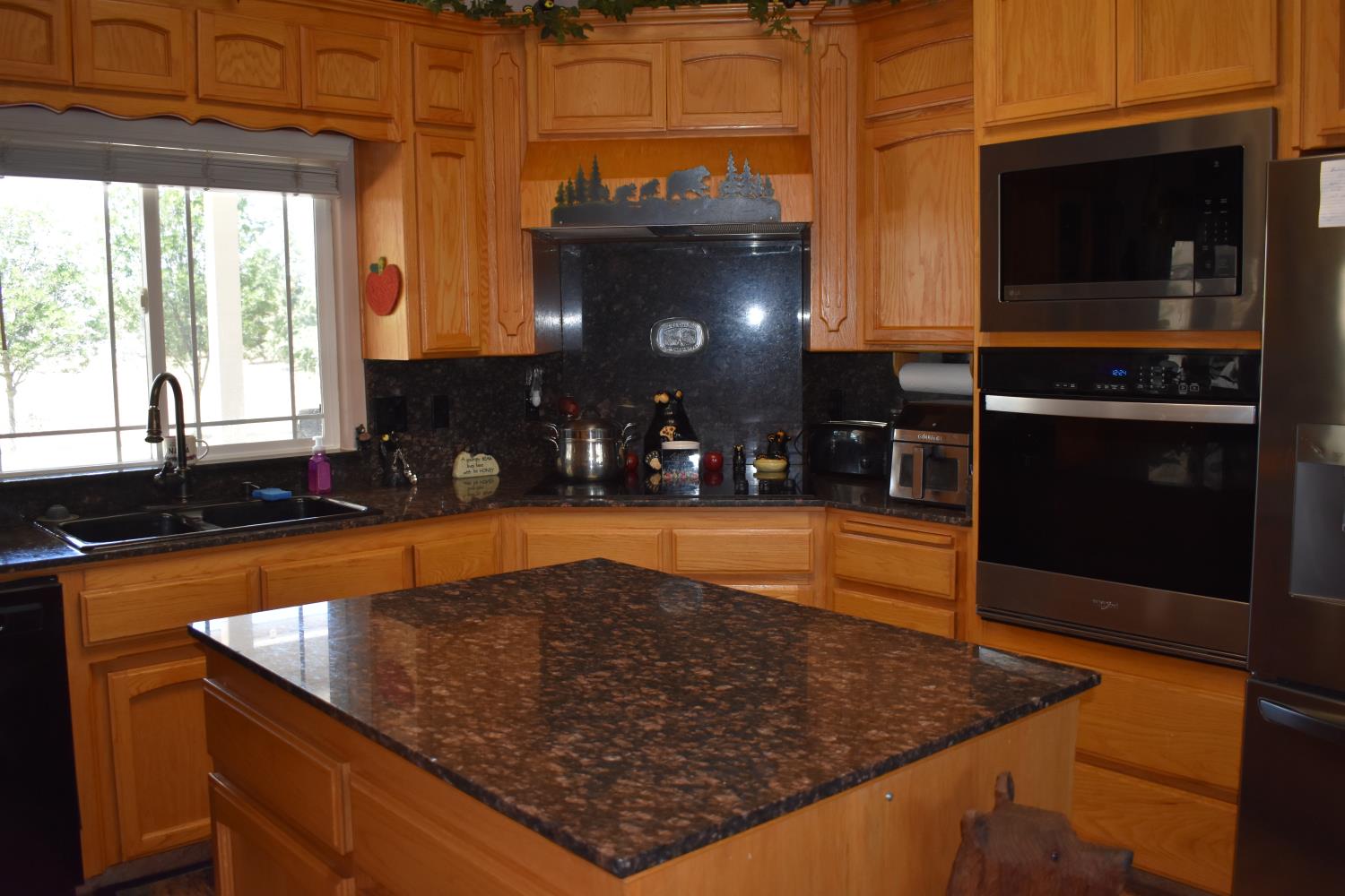 16398 Anaconda Rd, Madera, CA 93636