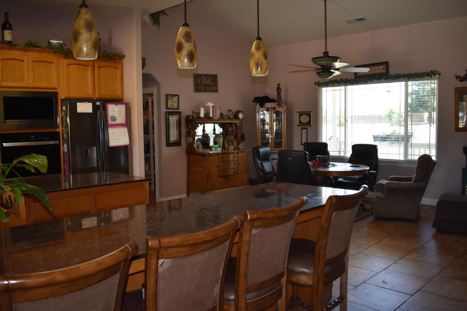 16398 Anaconda Rd, Madera, CA 93636