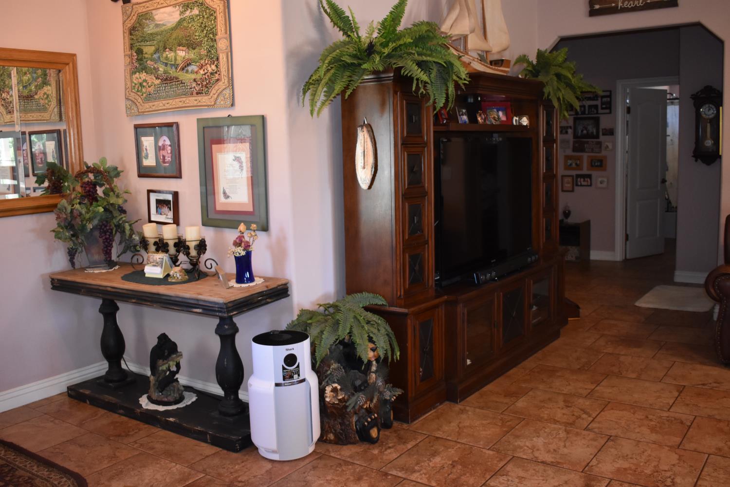 16398 Anaconda Rd, Madera, CA 93636