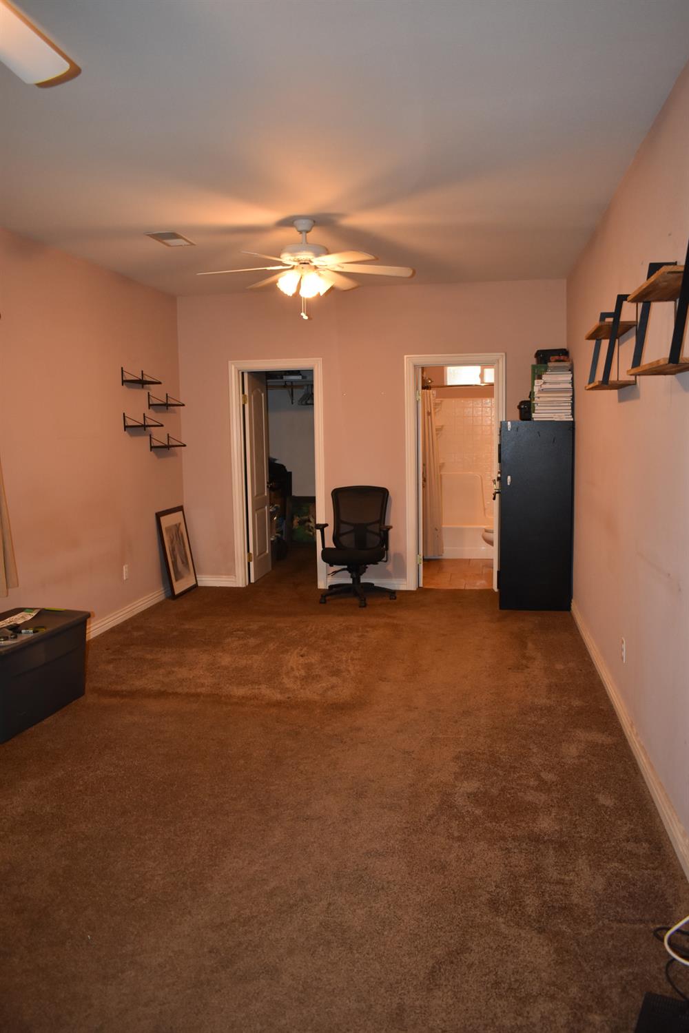 16398 Anaconda Rd, Madera, CA 93636