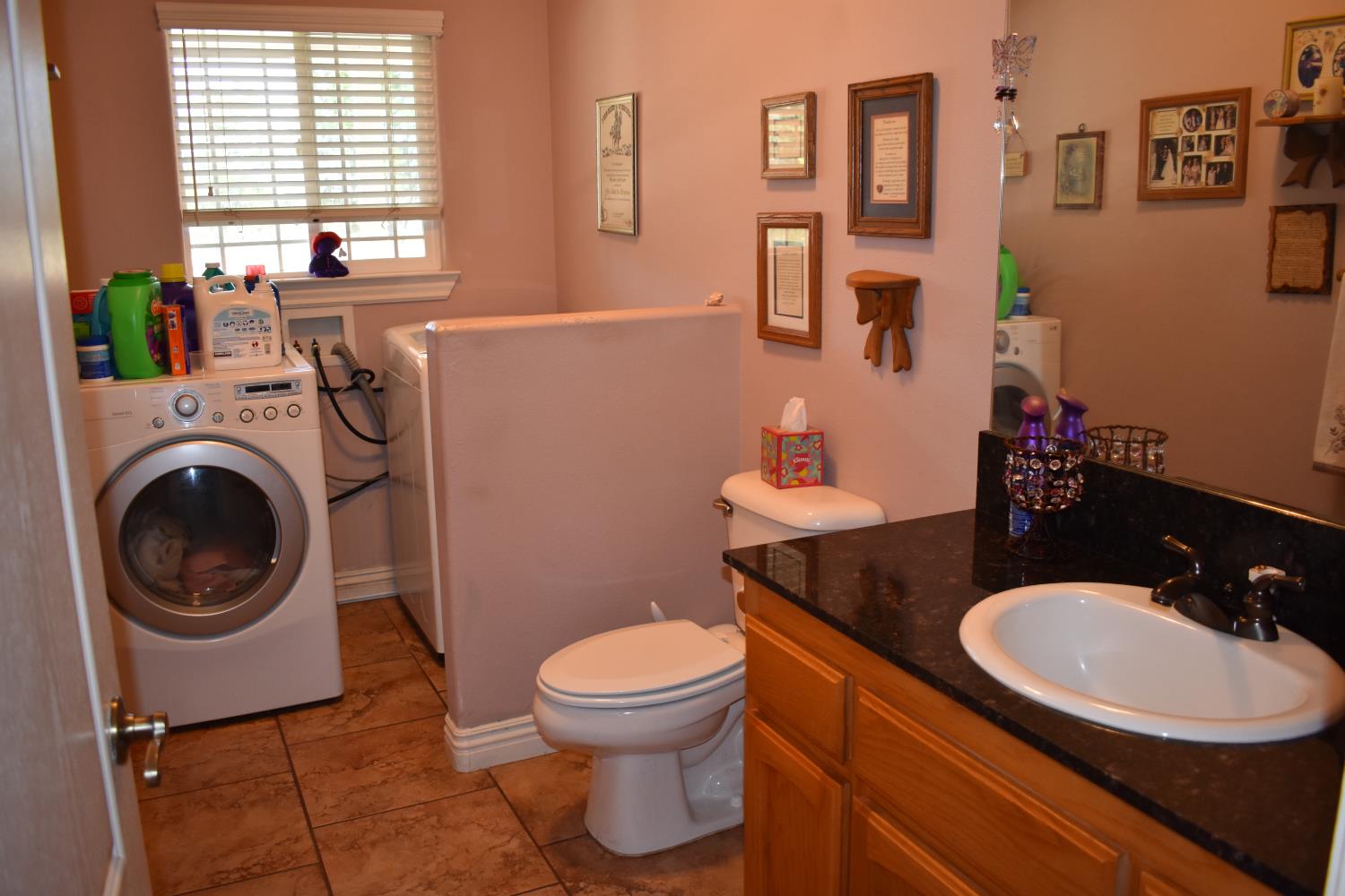 16398 Anaconda Rd, Madera, CA 93636