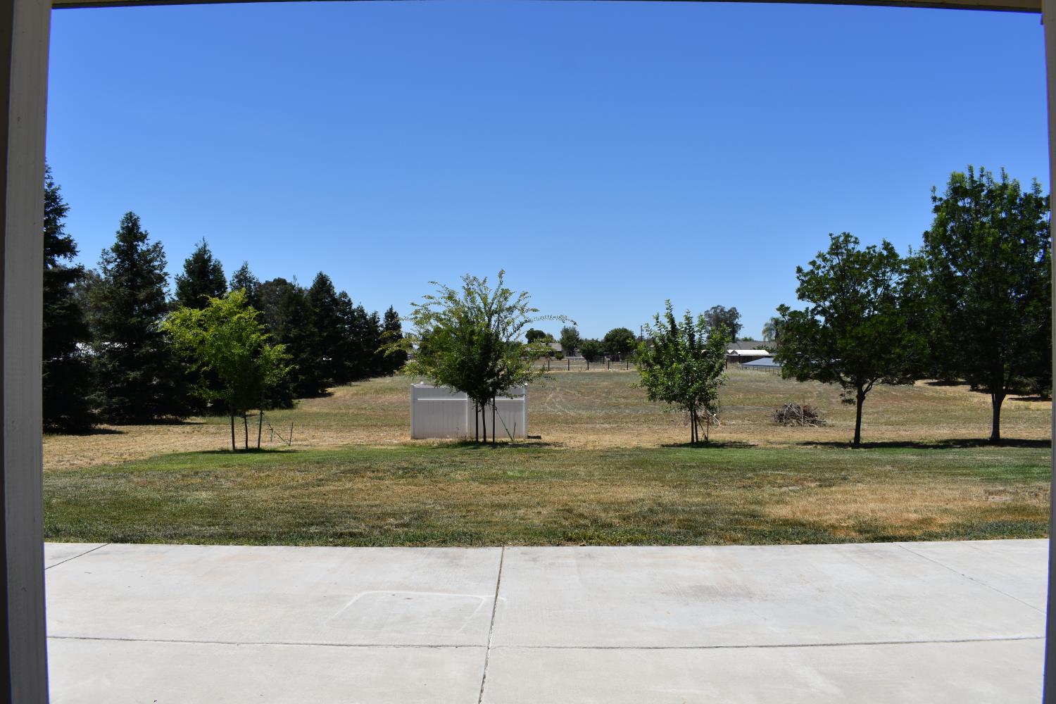 16398 Anaconda Rd, Madera, CA 93636