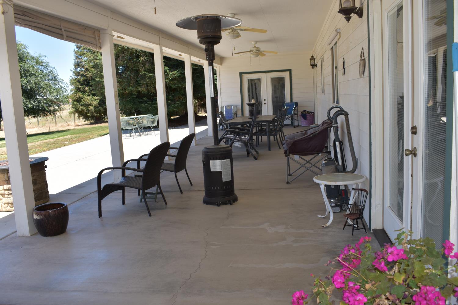 16398 Anaconda Rd, Madera, CA 93636