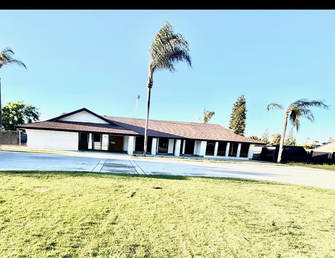 7280 W Menlo Ave, Fresno, CA 93723