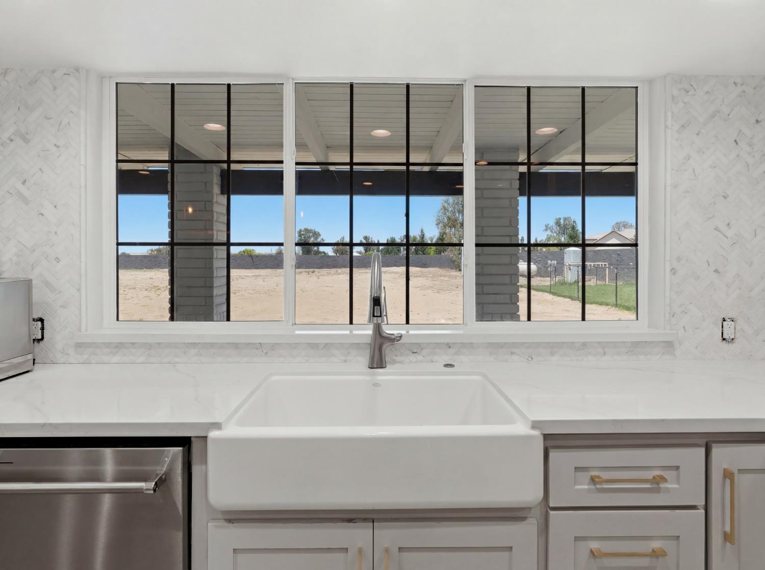 7280 W Menlo Ave, Fresno, CA 93723