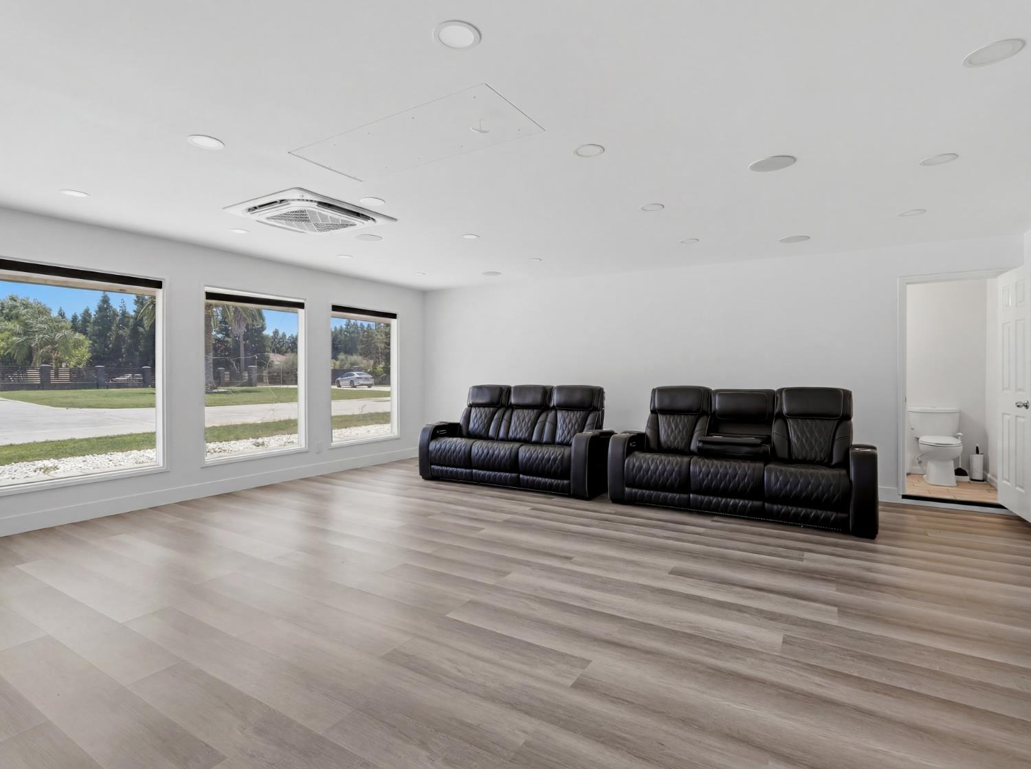 7280 W Menlo Ave, Fresno, CA 93723
