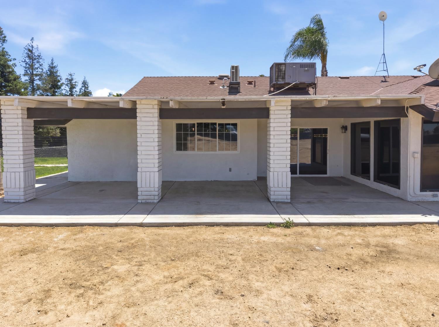 7280 W Menlo Ave, Fresno, CA 93723