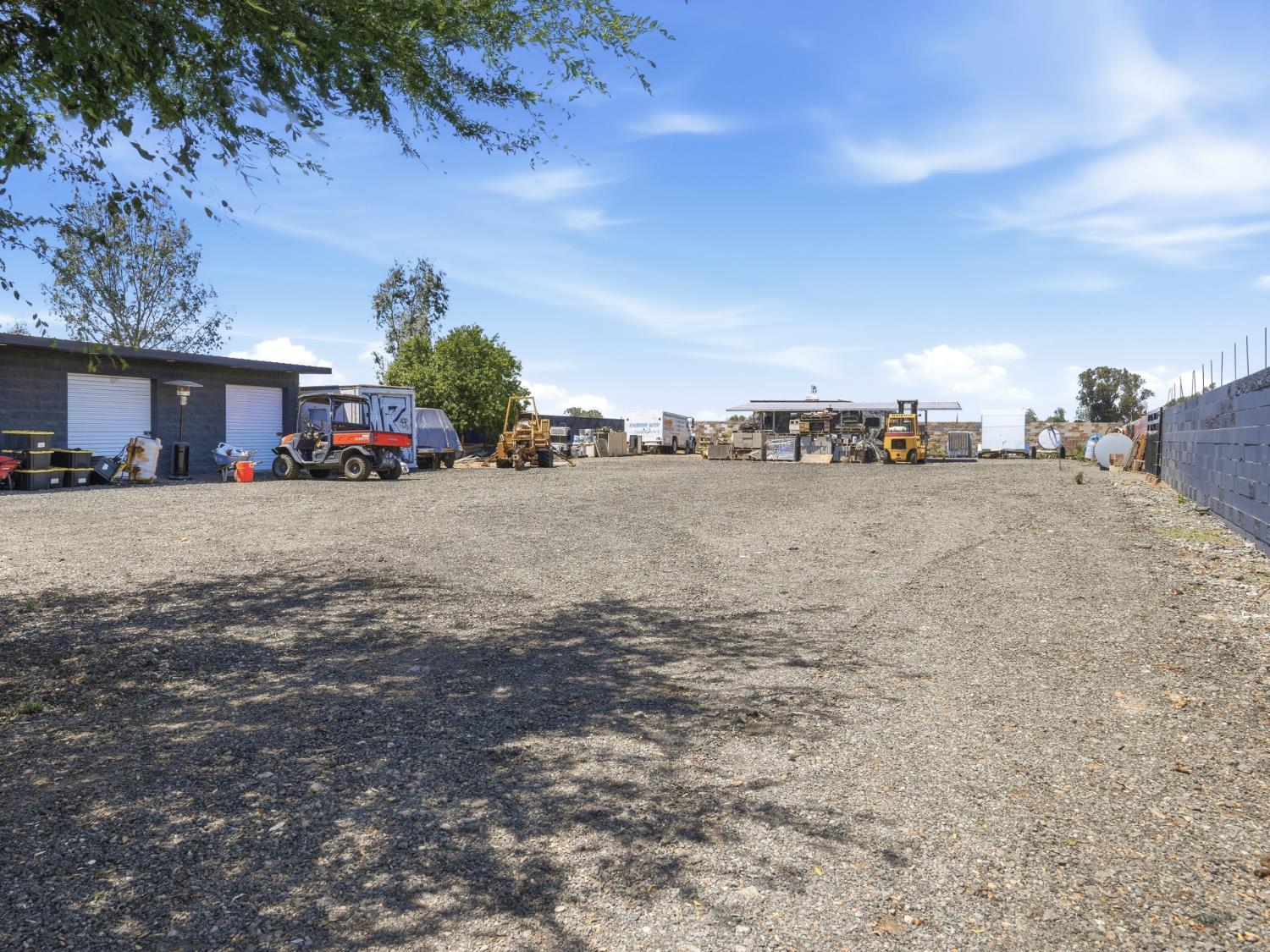 7280 W Menlo Ave, Fresno, CA 93723