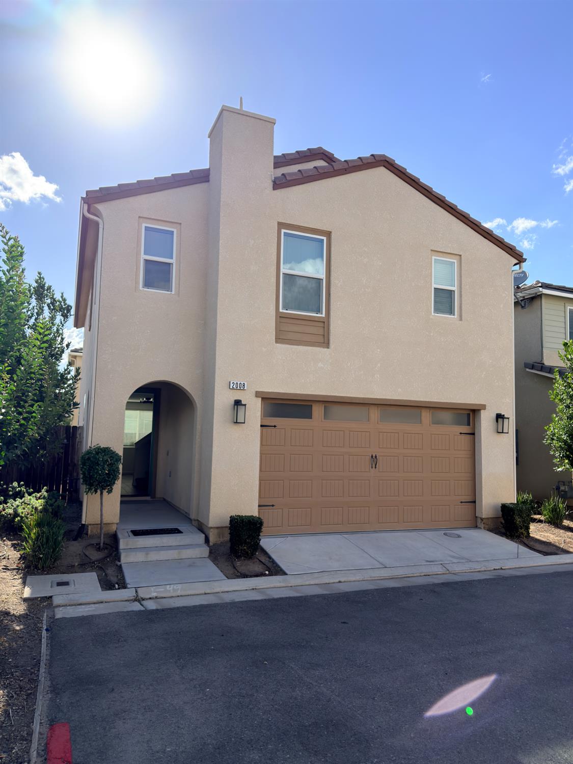 2008 N Walling Ln, Clovis, CA 93619