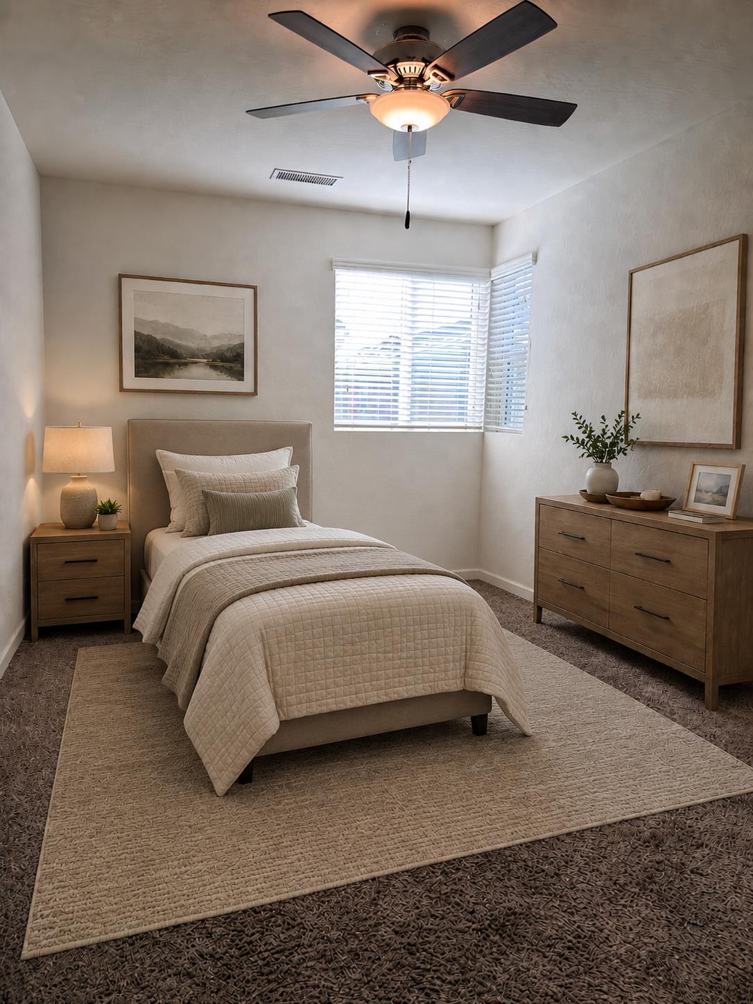 2008 N Walling Ln, Clovis, CA 93619