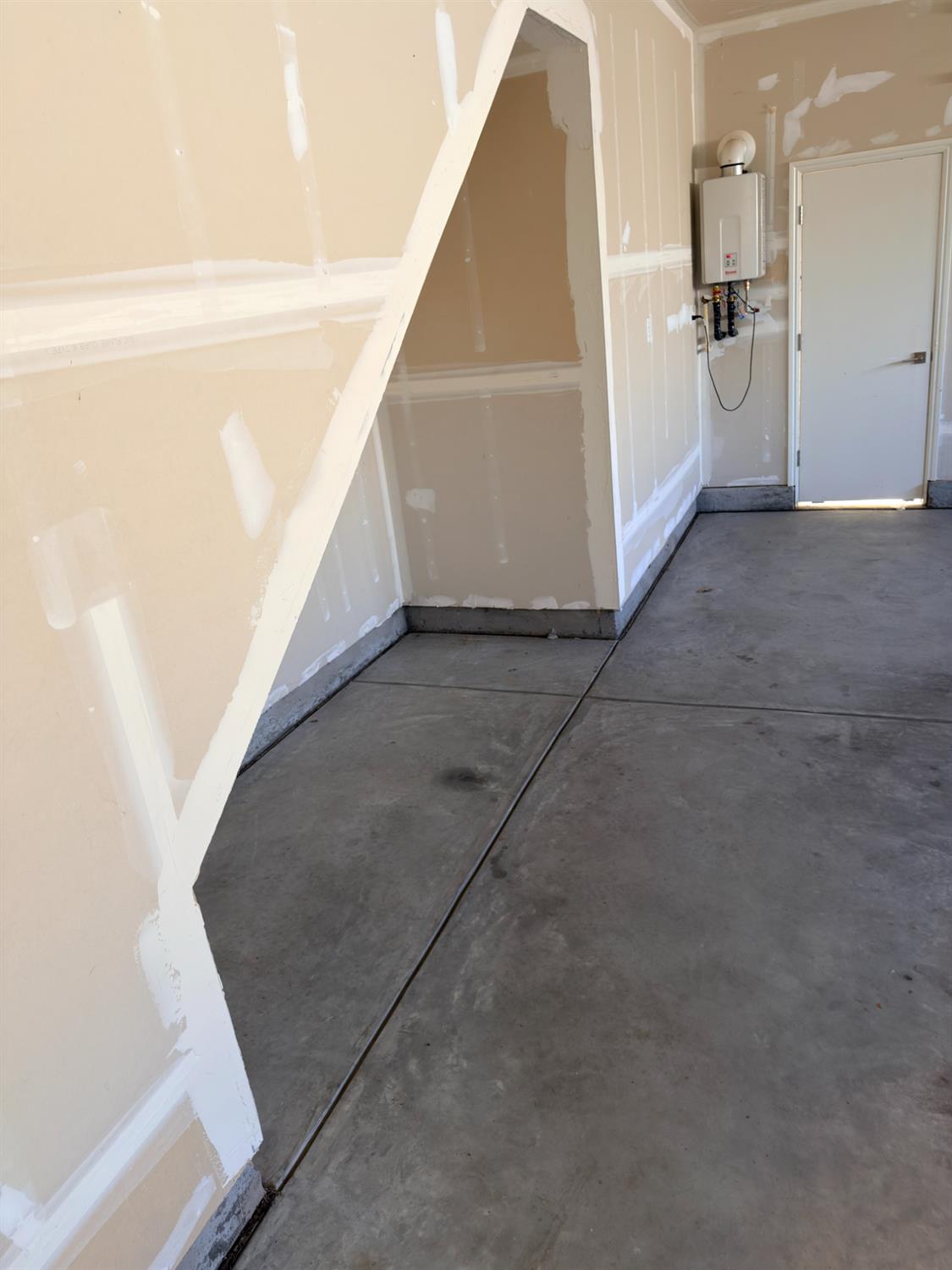 2008 N Walling Ln, Clovis, CA 93619