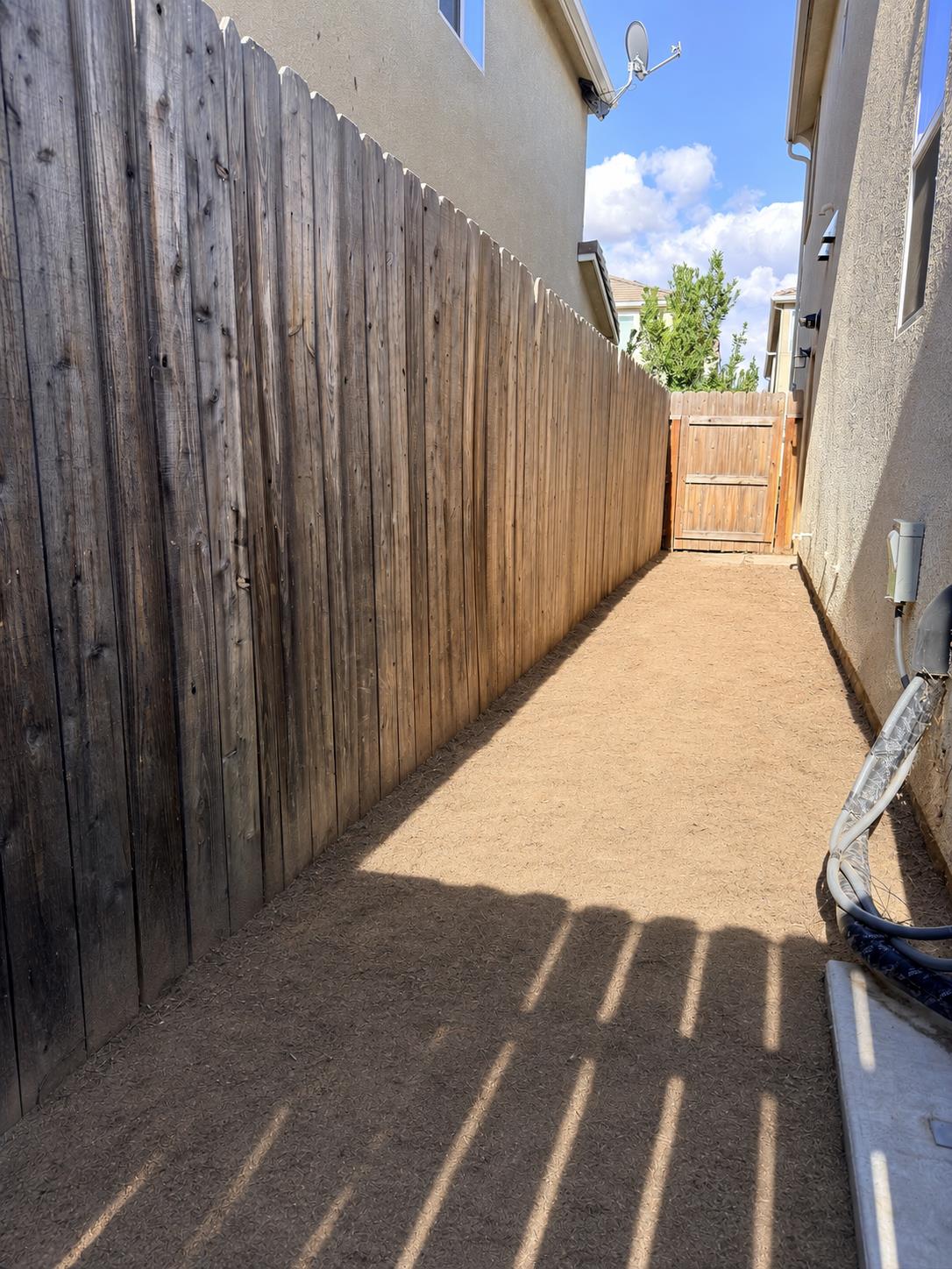 2008 N Walling Ln, Clovis, CA 93619