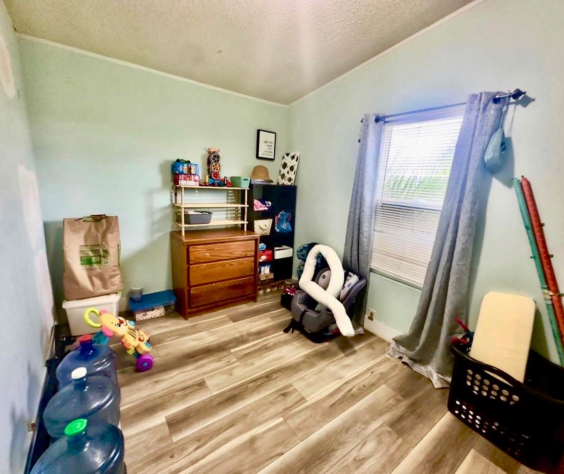 2575 S Willow Ave #15, Fresno, CA 93725