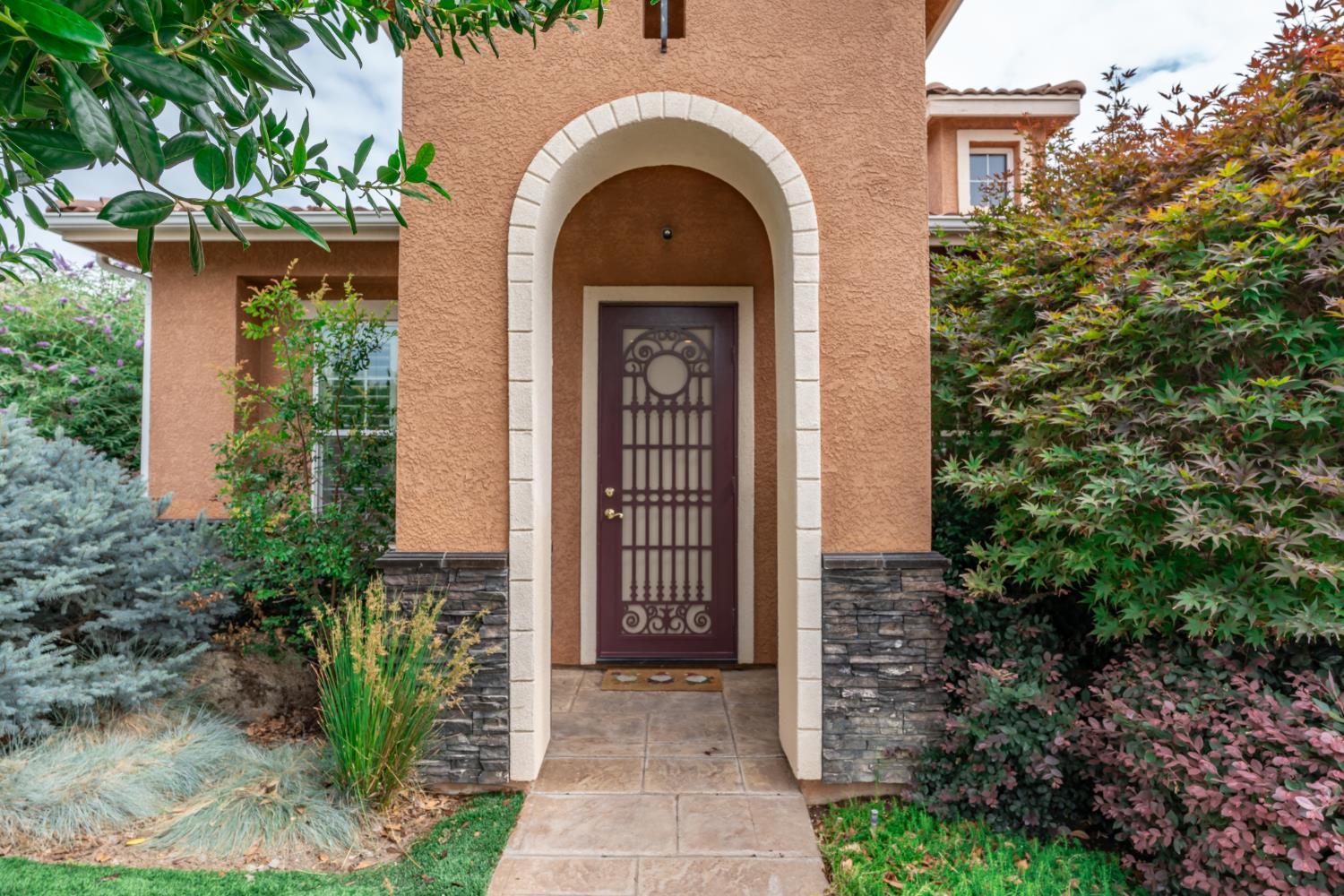 3063 Everglade Ave, Clovis, CA 93619