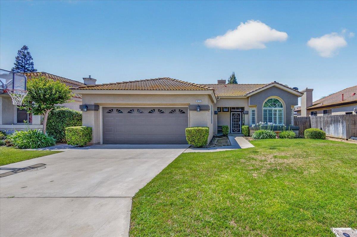 6235 W Chennault Ave, Fresno, CA 93722
