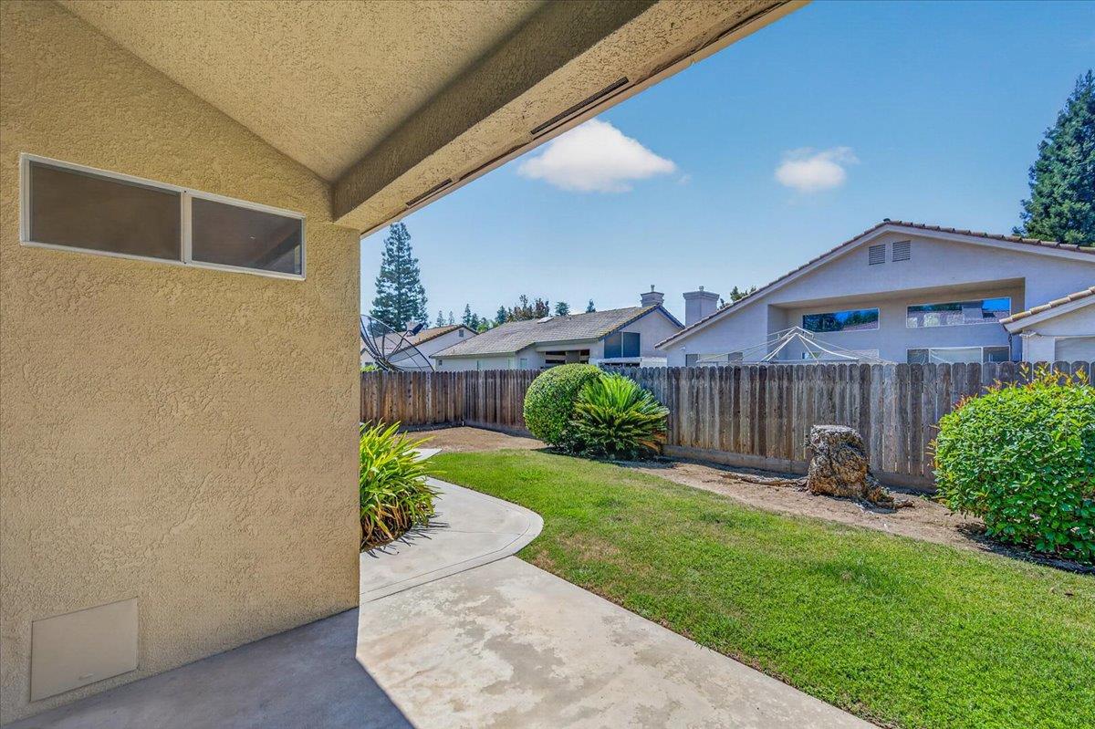 6235 W Chennault Ave, Fresno, CA 93722