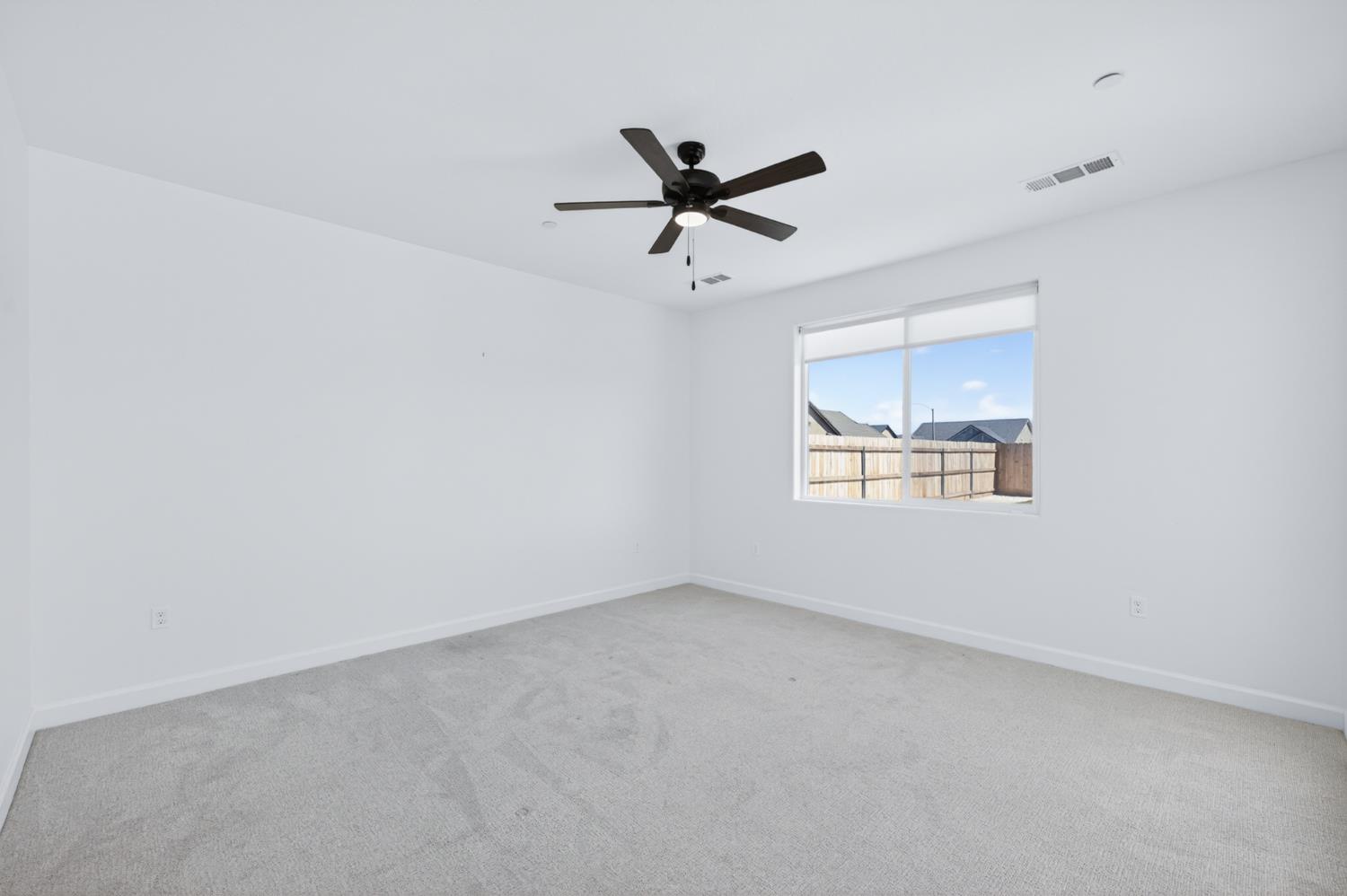 5105 W Delaware Ave, Visalia, CA 93291
