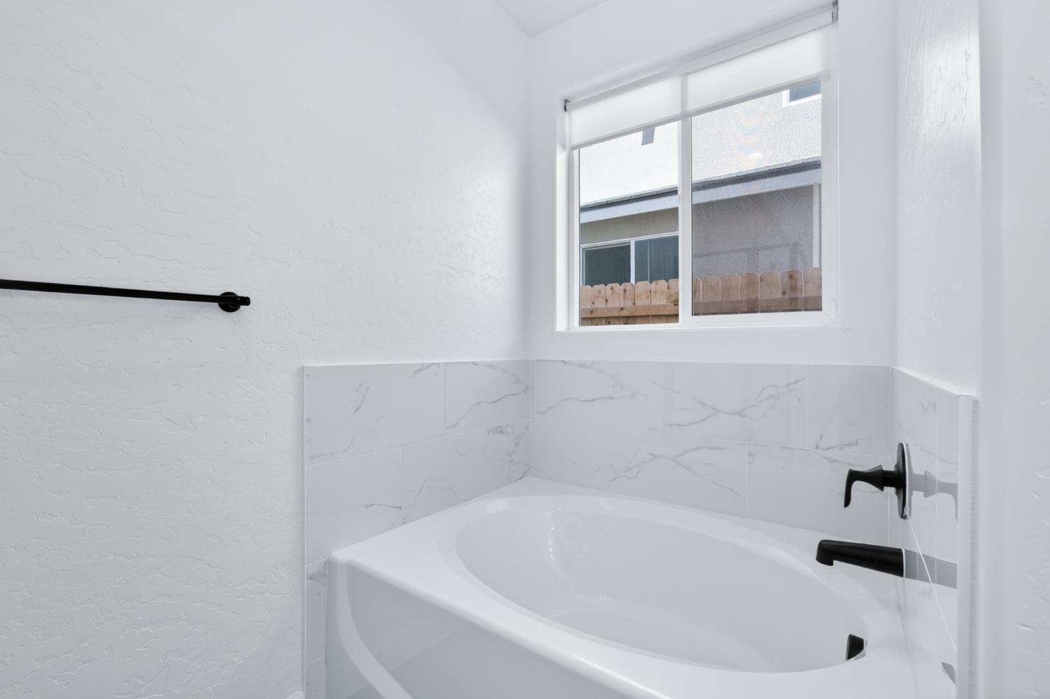5105 W Delaware Ave, Visalia, CA 93291