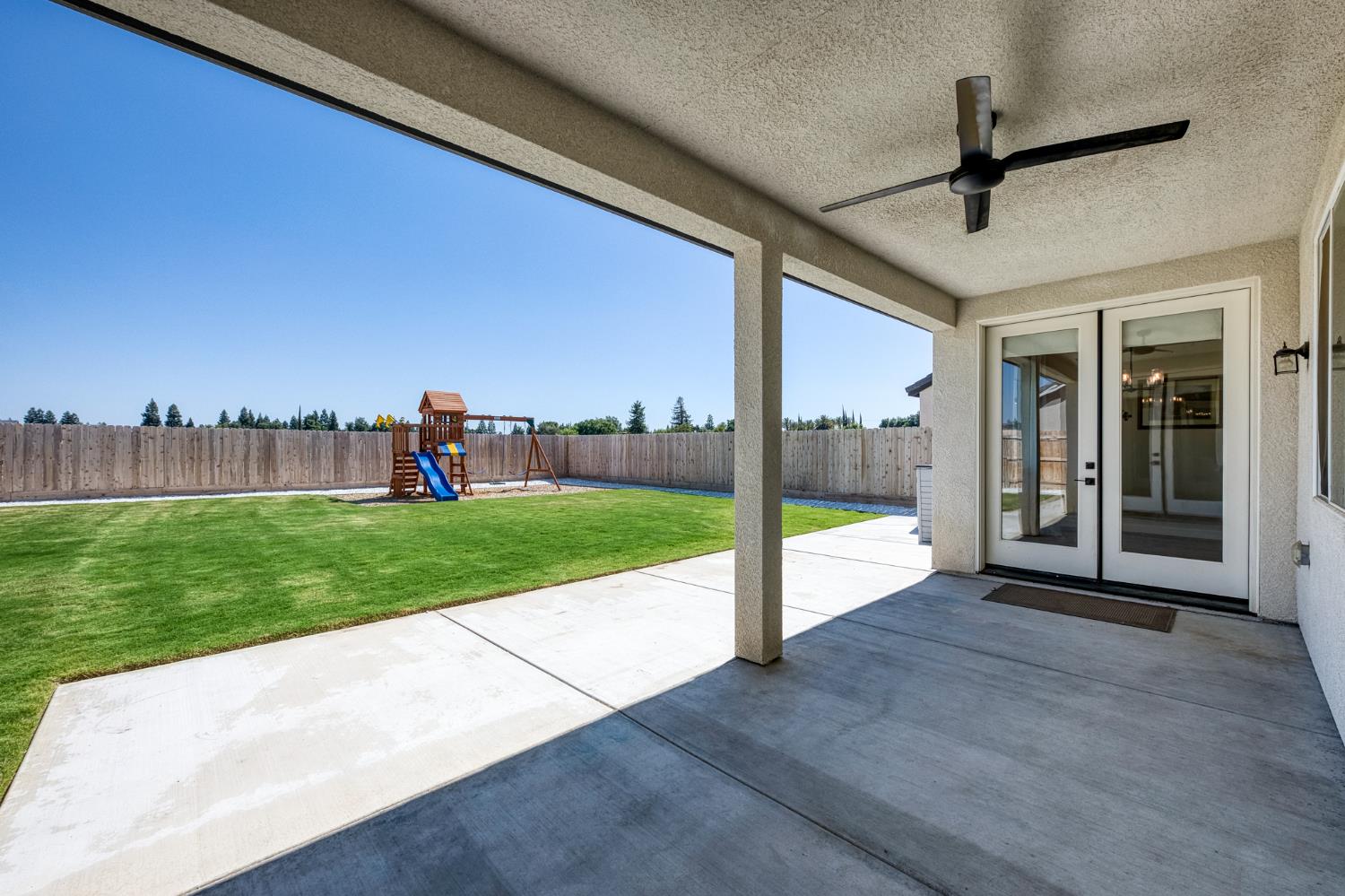5105 W Delaware Ave, Visalia, CA 93291
