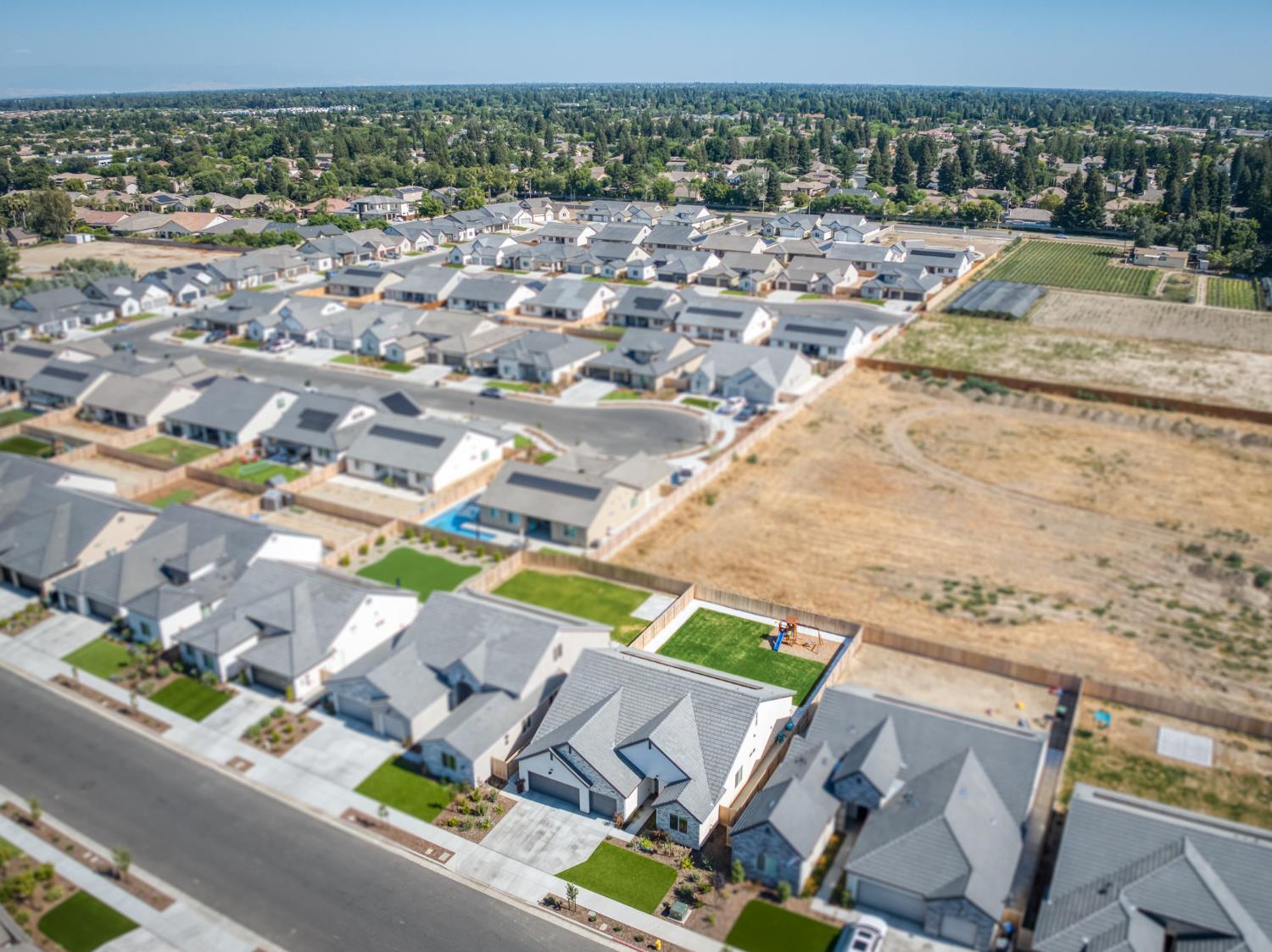 5105 W Delaware Ave, Visalia, CA 93291