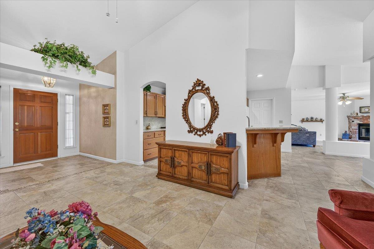 1275 Chennault Ave, Clovis, CA 93611
