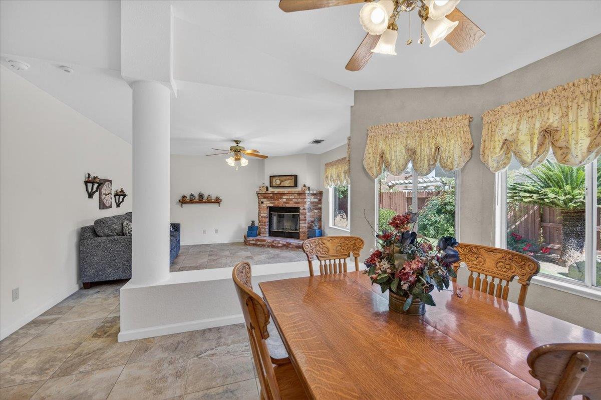 1275 Chennault Ave, Clovis, CA 93611