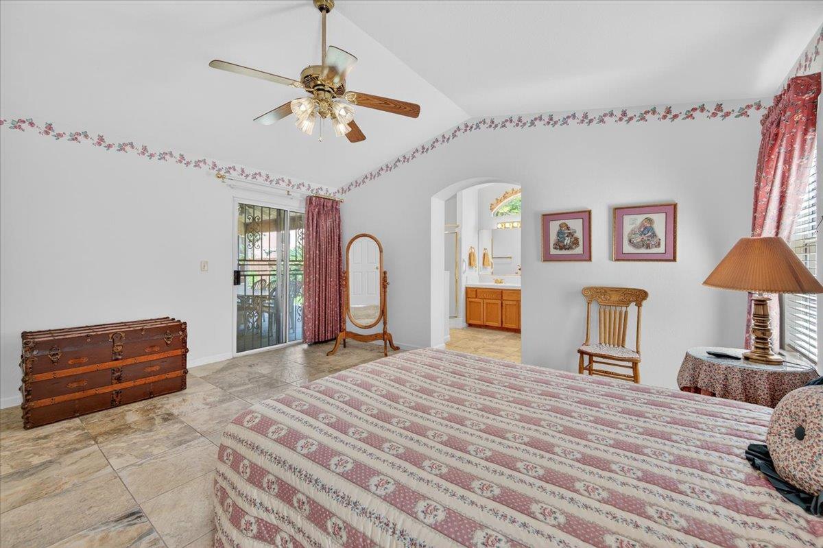 1275 Chennault Ave, Clovis, CA 93611