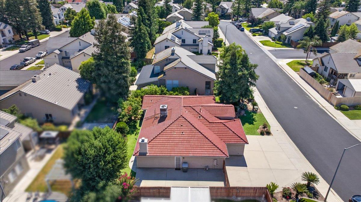 1275 Chennault Ave, Clovis, CA 93611