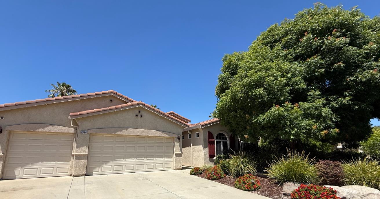 9190 Hunters Creek Way, Chowchilla, CA 93610