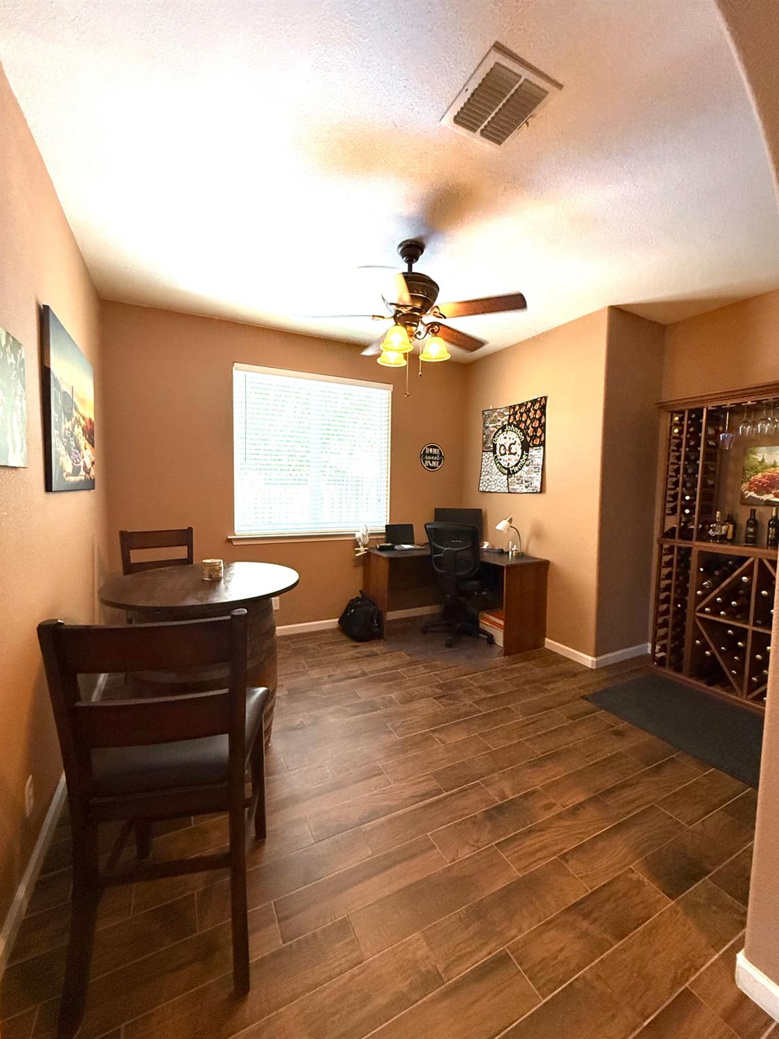 9190 Hunters Creek Way, Chowchilla, CA 93610