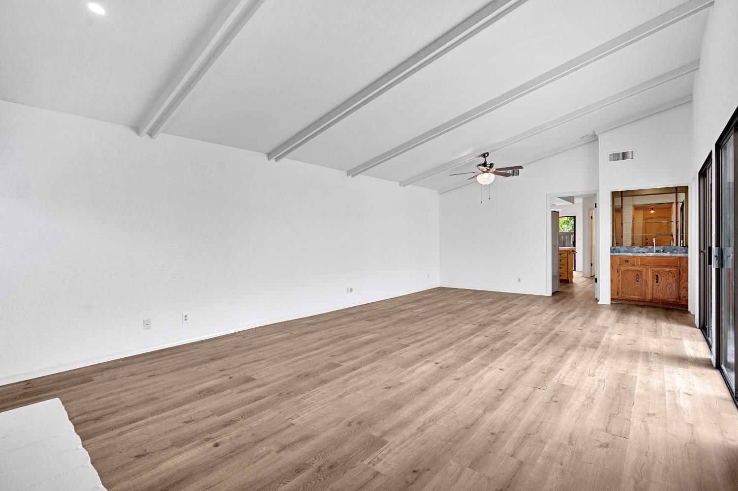 325 W Bullard Ave #103, Fresno, CA 93704