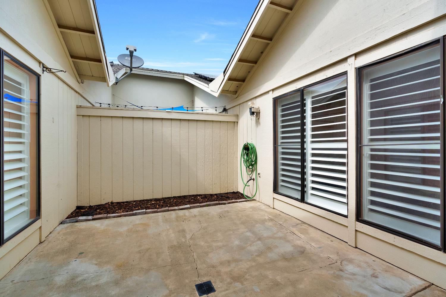 325 W Bullard Ave #103, Fresno, CA 93704
