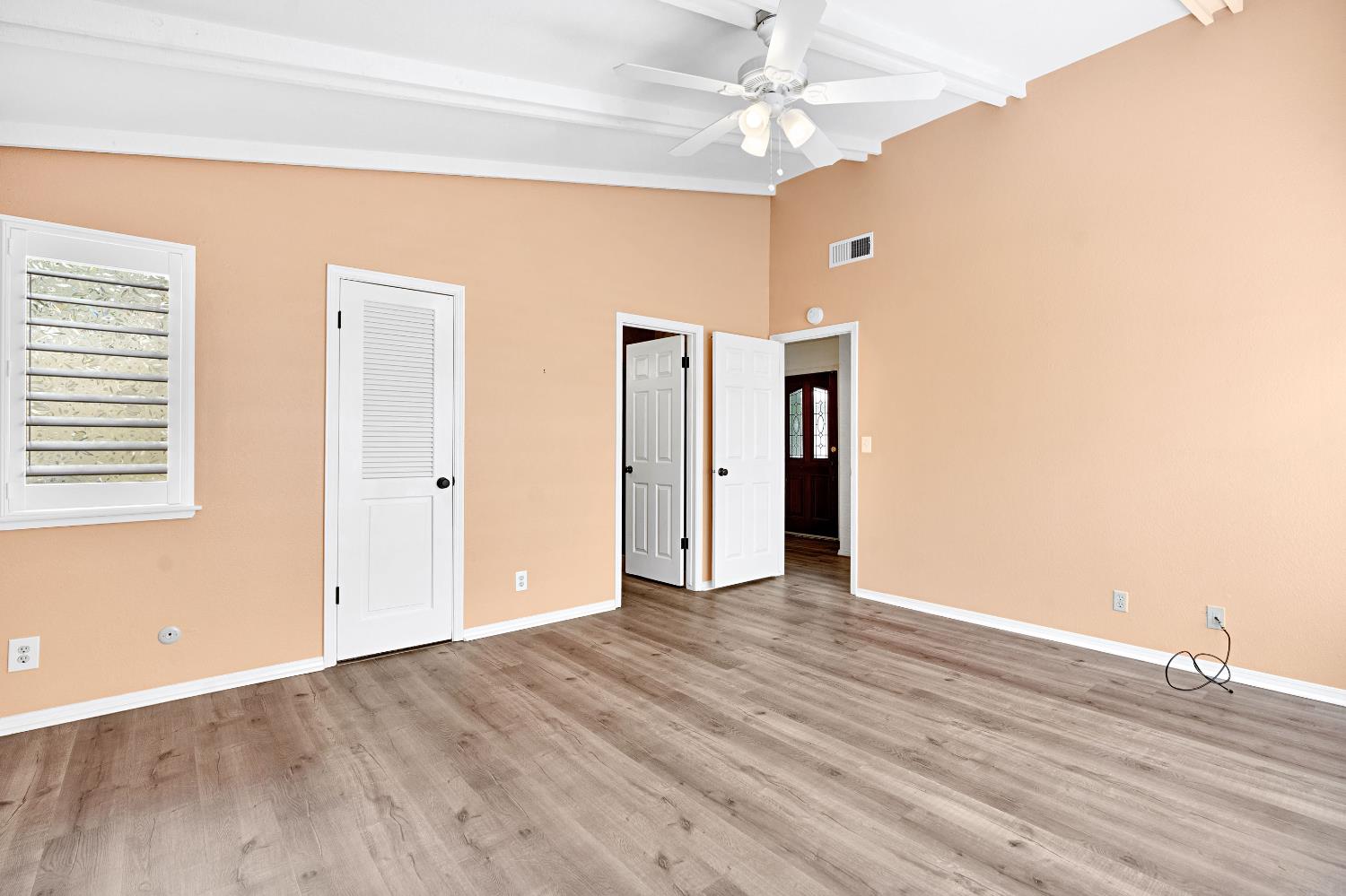 325 W Bullard Ave #103, Fresno, CA 93704