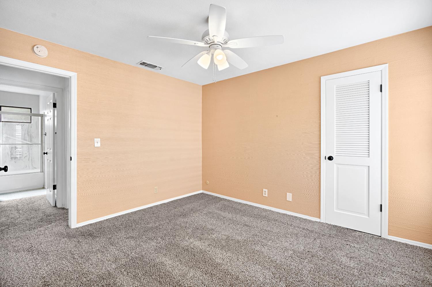 325 W Bullard Ave #103, Fresno, CA 93704