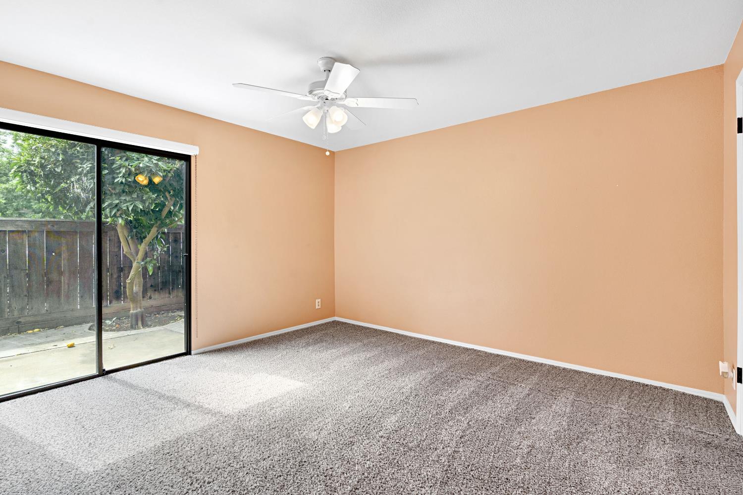 325 W Bullard Ave #103, Fresno, CA 93704