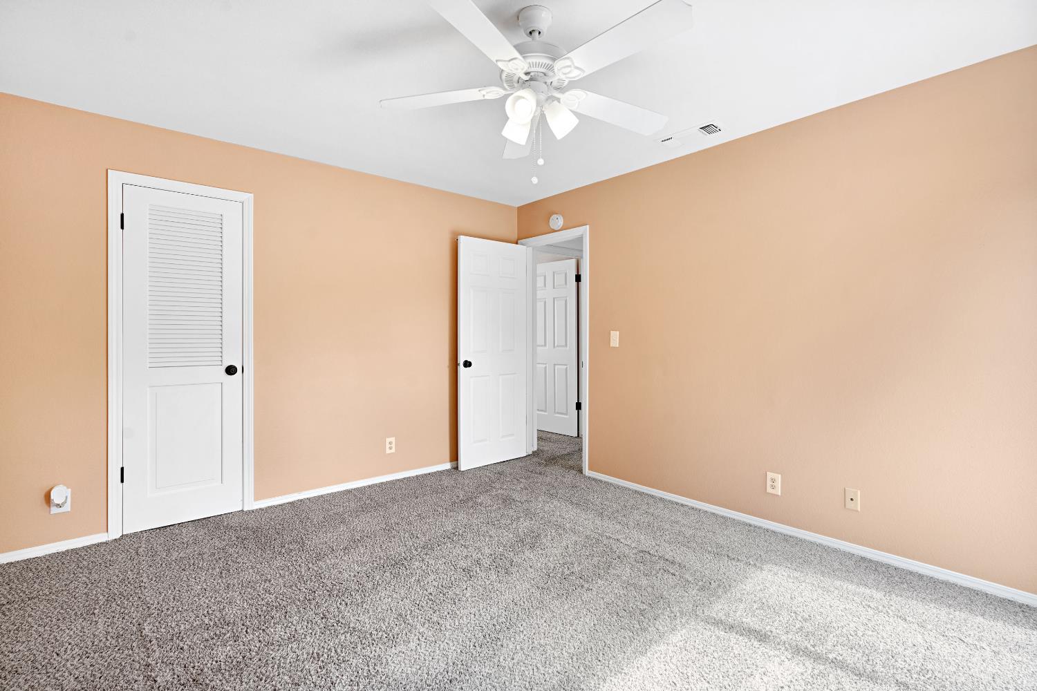 325 W Bullard Ave #103, Fresno, CA 93704