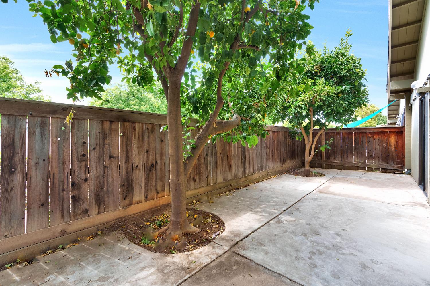 325 W Bullard Ave #103, Fresno, CA 93704