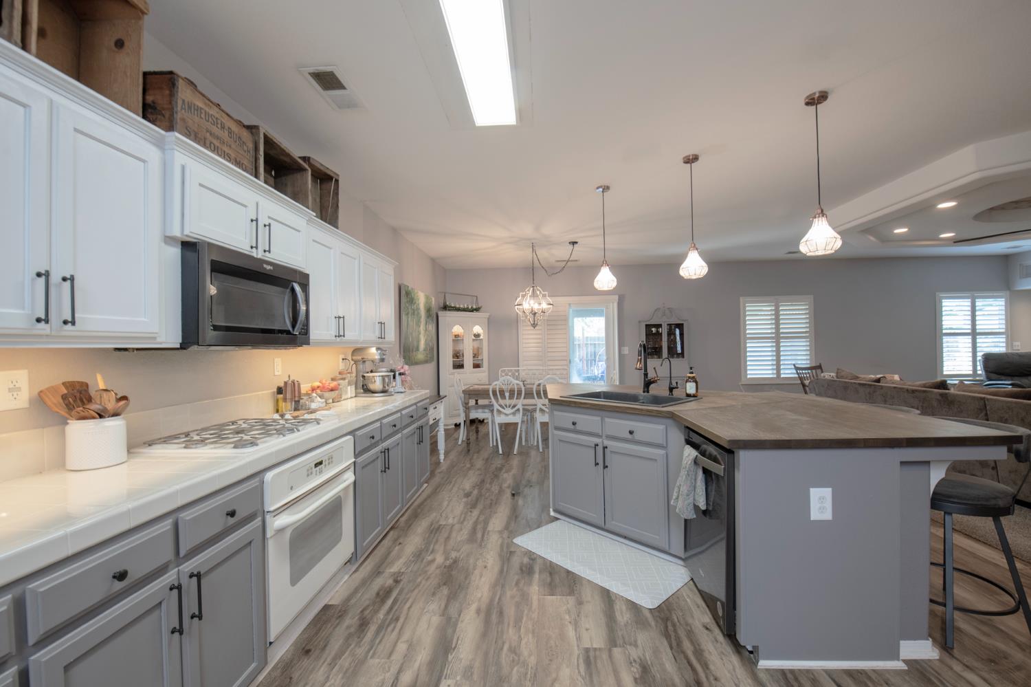 2783 14Th St, Sanger, CA 93657