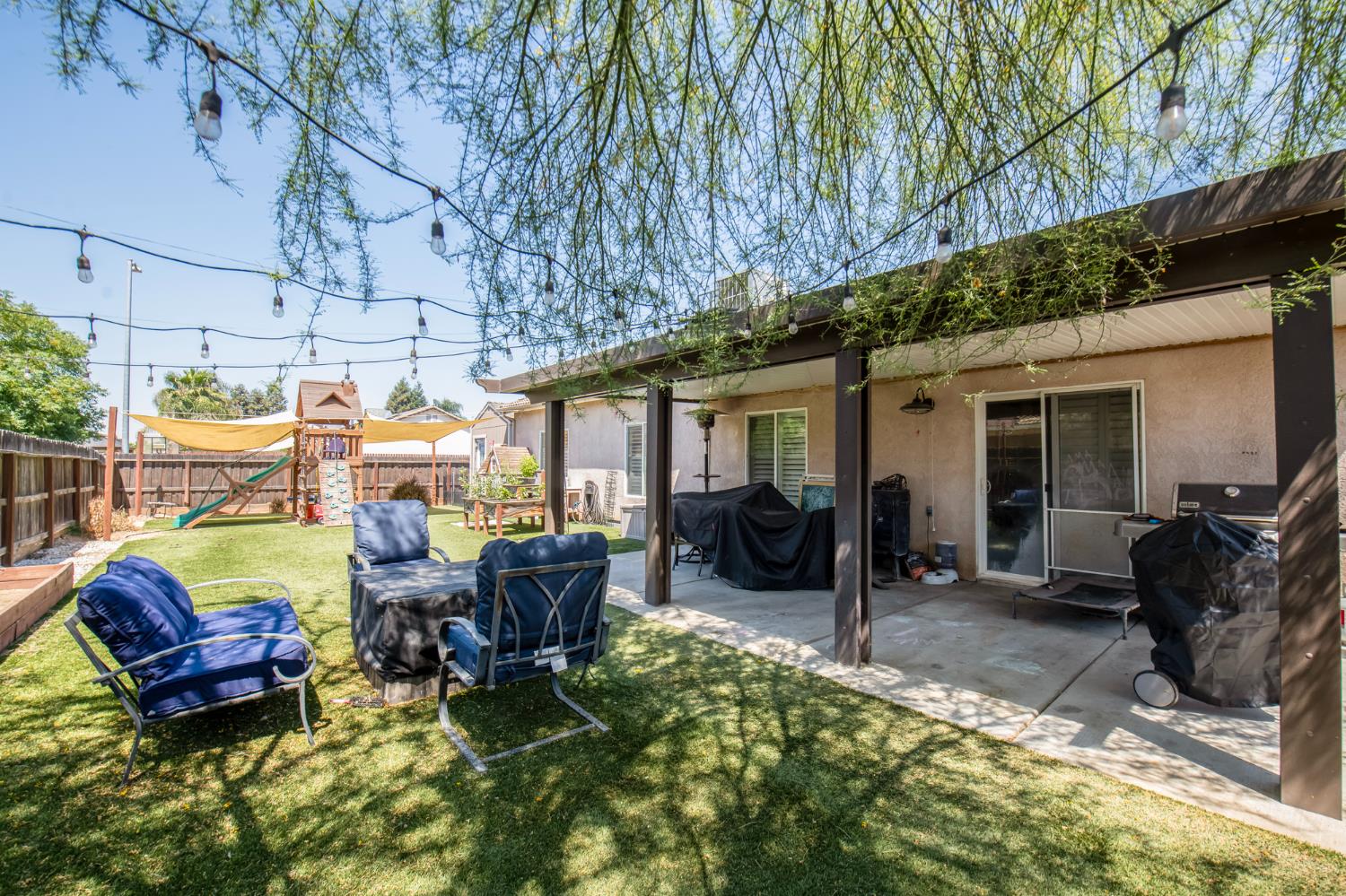 2783 14Th St, Sanger, CA 93657