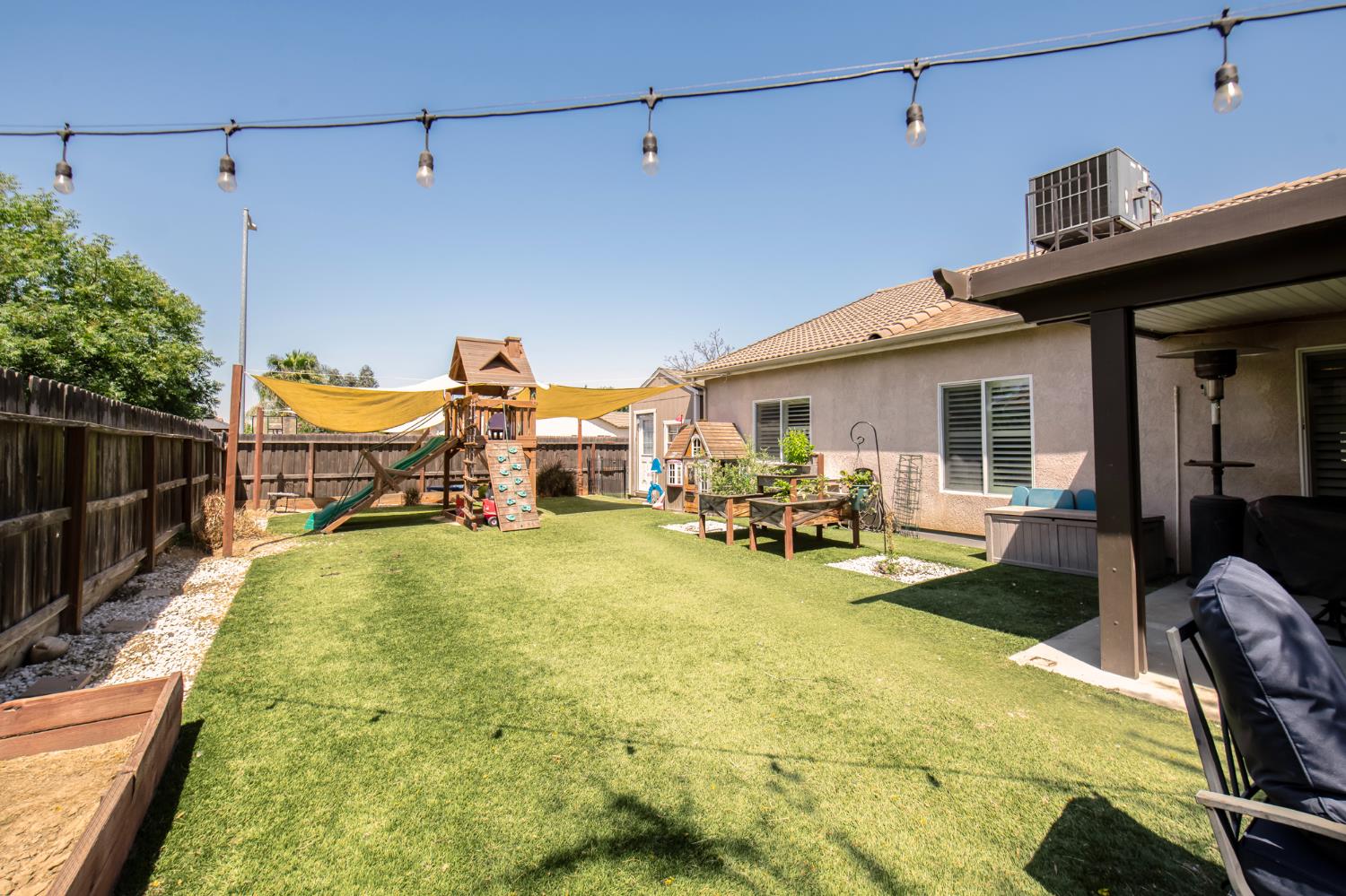 2783 14Th St, Sanger, CA 93657