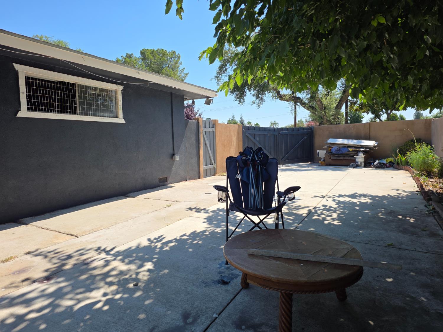 4857 N West Ave, Fresno, CA 93705