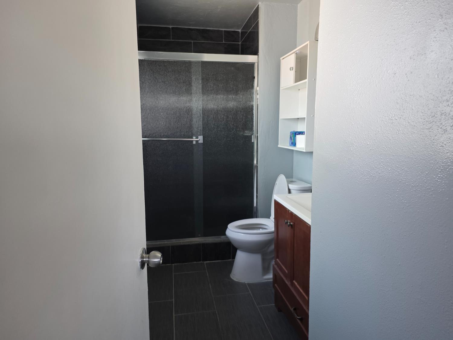 4857 N West Ave, Fresno, CA 93705
