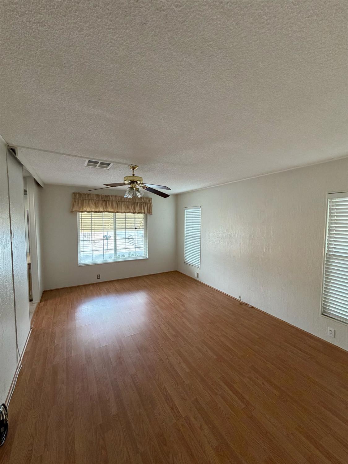 2706 W Ashlan Ave #306, Fresno, CA 93705