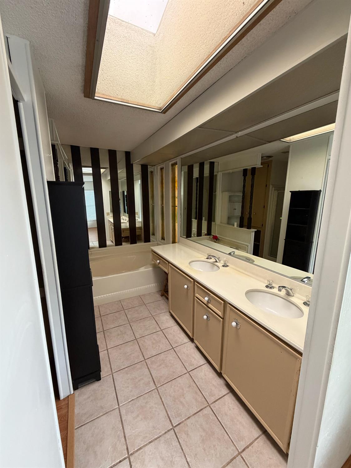 2706 W Ashlan Ave #306, Fresno, CA 93705