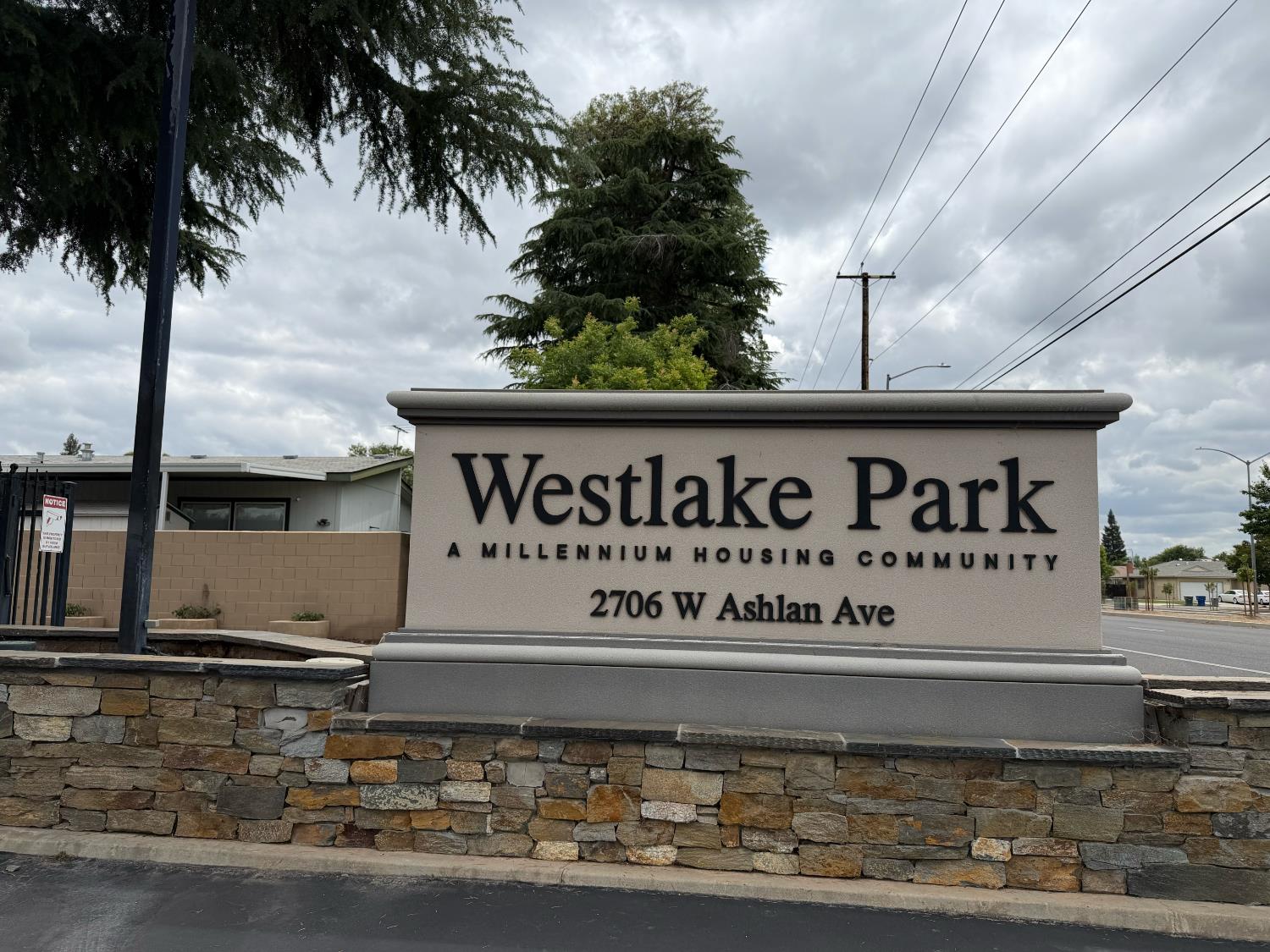 2706 W Ashlan Ave #306, Fresno, CA 93705