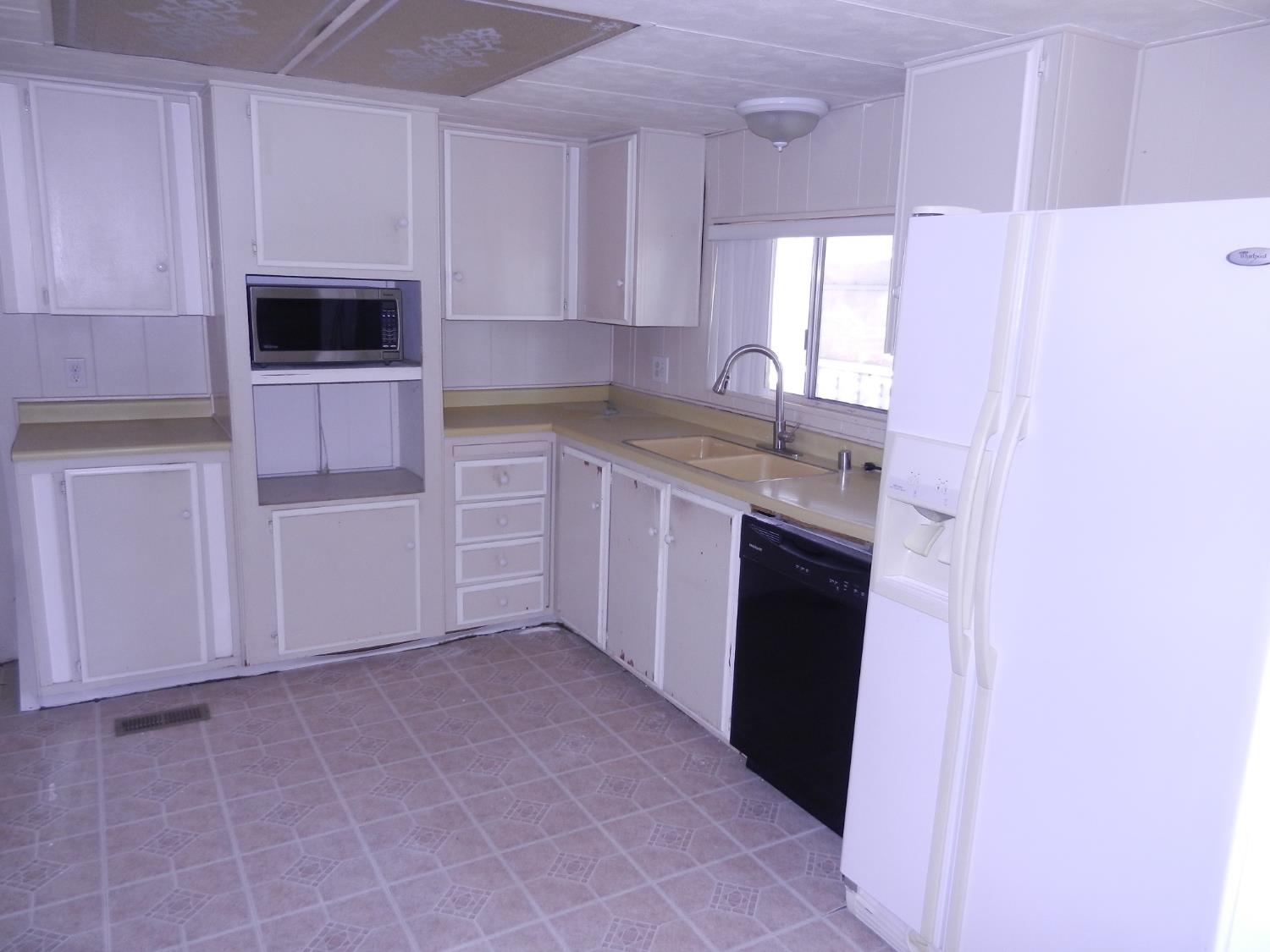 3550 Duke Ave #24, Fresno, CA 93727